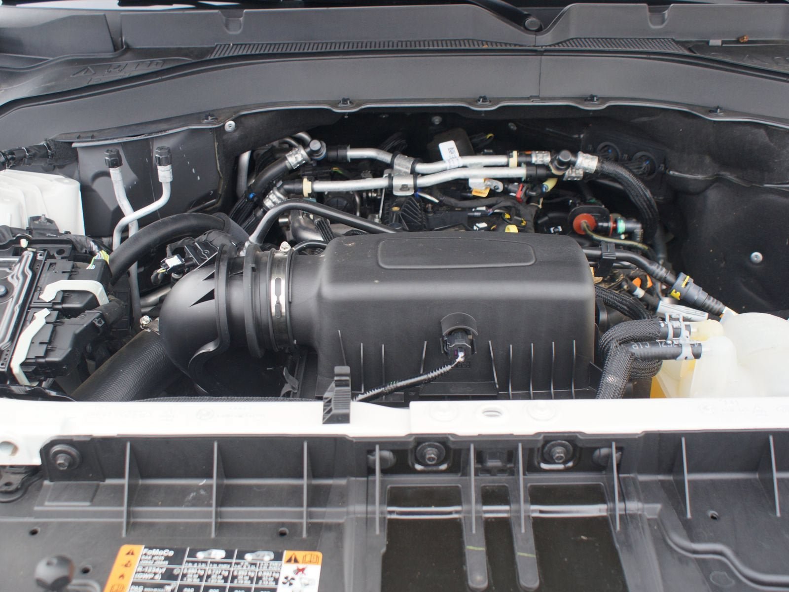 Used 2022 Ford Explorer XLT w/ Equipment Group 202A RWD image 29
