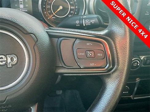 Used 2021 Jeep Gladiator Sport image 18