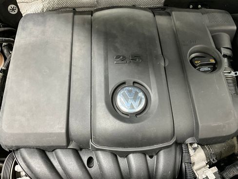 Used 2014 Volkswagen Beetle 2.5 image 26