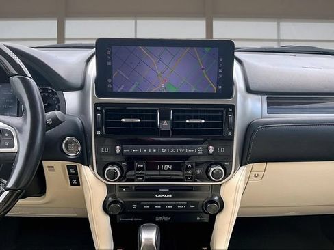 Used 2023 Lexus GX 460 Luxury w/ Accessory Package AWD/4WD image 6