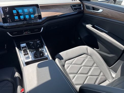 New 2026 Volkswagen Atlas SE FWD image 15