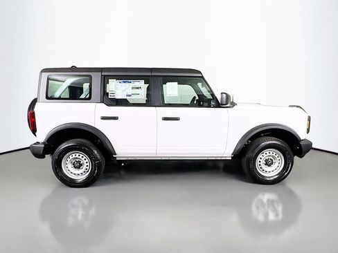 New 2025 Ford Bronco 4-Door image 17