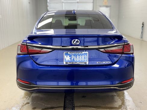 Used 2022 Lexus ES 300h F Sport image 6