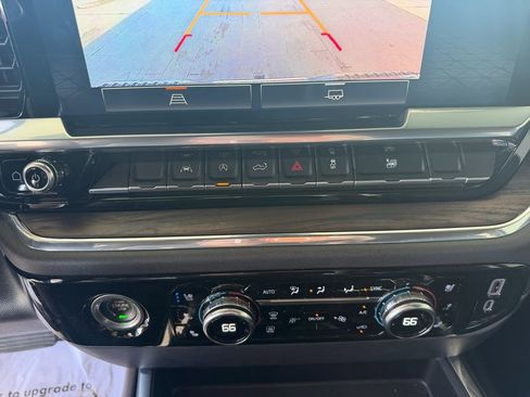 Used 2023 GMC Sierra 1500 SLT w/ SLT Premium Package image 29