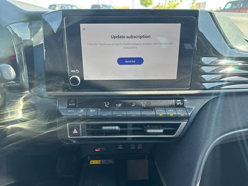 Used 2025 Toyota Camry LE FWD image 15