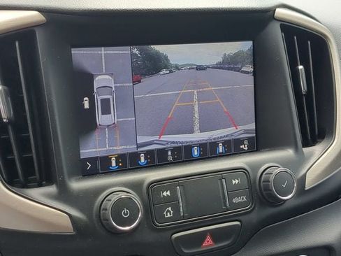 Used 2019 GMC Terrain Denali w/ Advanced Safety Package AWD/4WD image 14