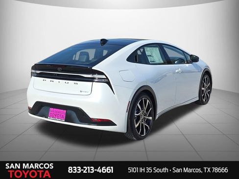 New 2026 Toyota Prius Plug-In Hybrid FWD image 5
