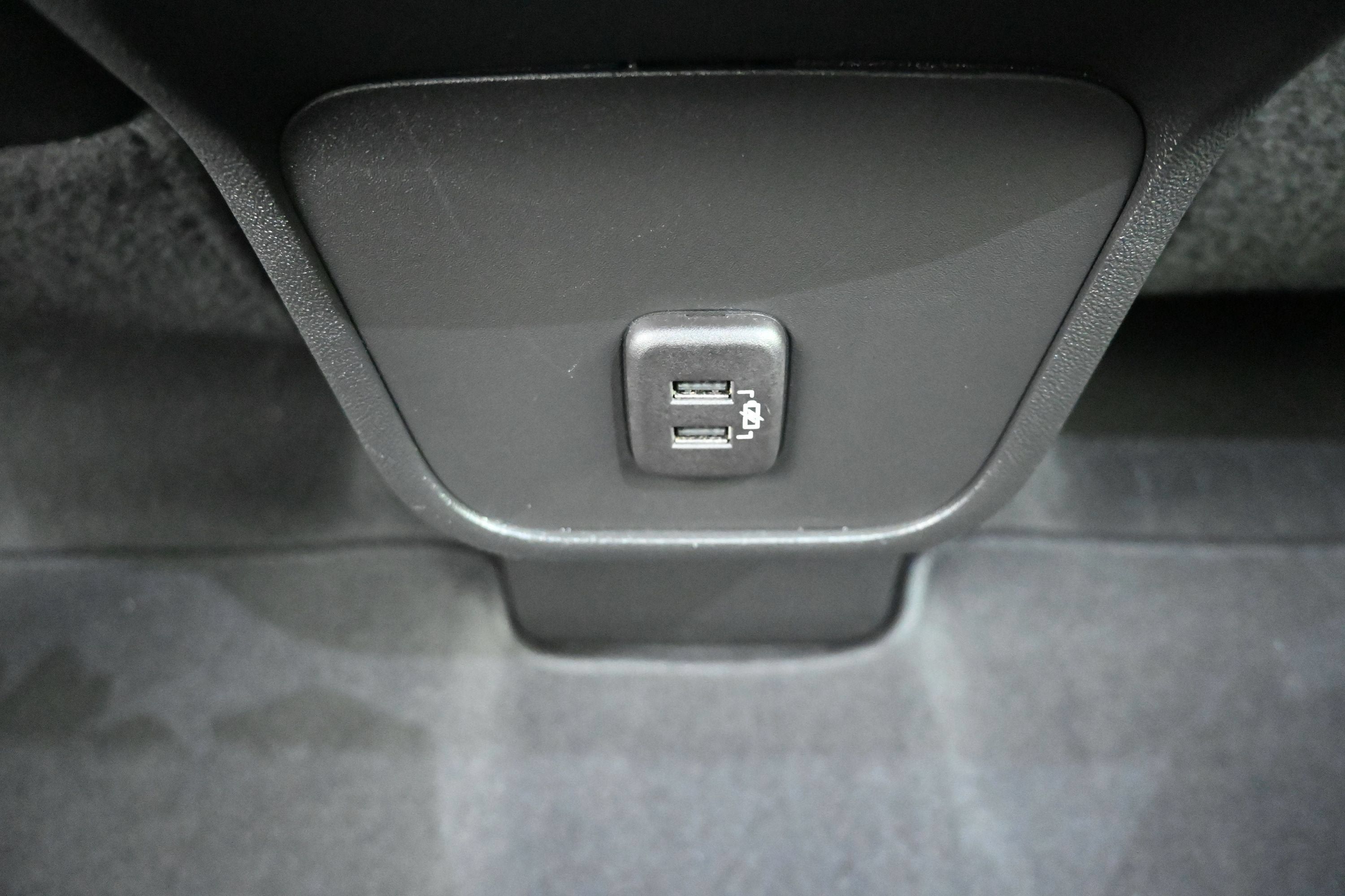 Certified 2023 Chevrolet Equinox RS FWD image 24