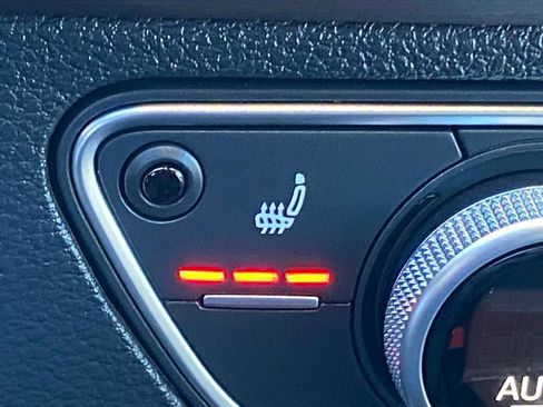 Used 2023 Audi Q5 2.0T Premium image 17