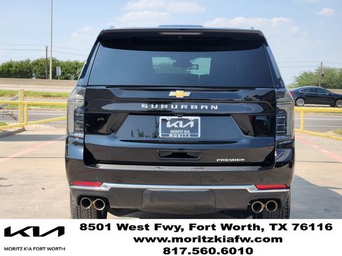 Used 2026 Chevrolet Suburban Premier w/ Sun And Tow Package AWD/4WD image 5