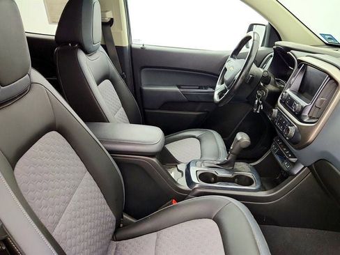Used 2019 Chevrolet Colorado Z71 AWD/4WD image 21