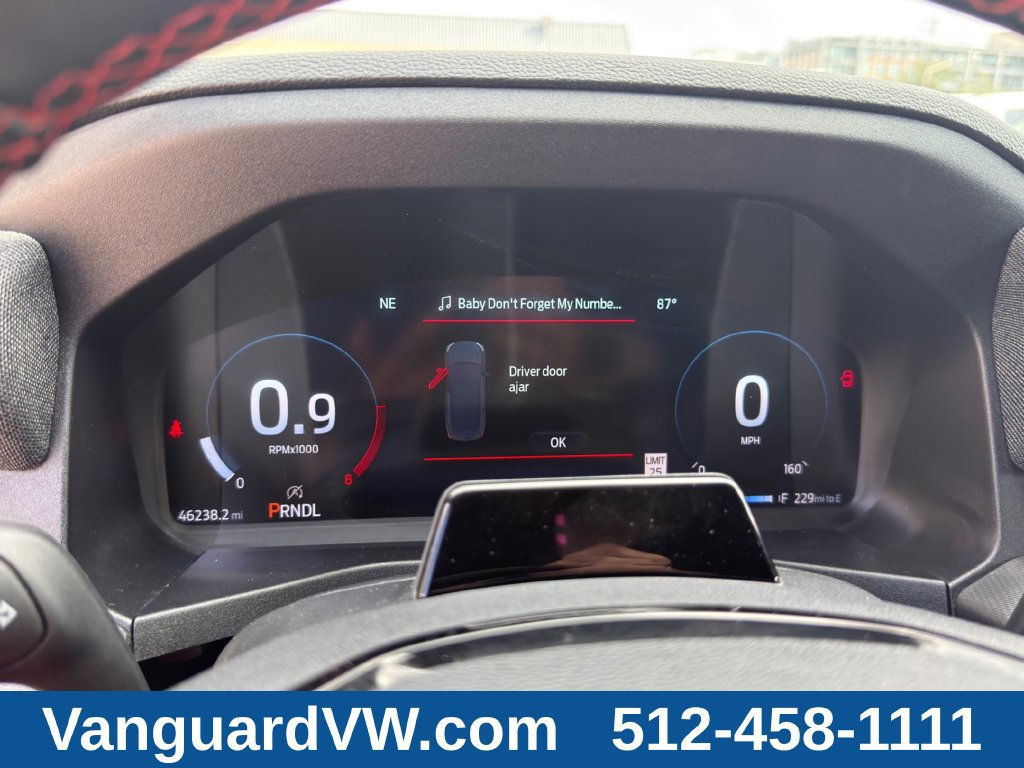 Used 2025 Ford Explorer ST-Line w/ ST-Line Street Pack AWD/4WD image 21