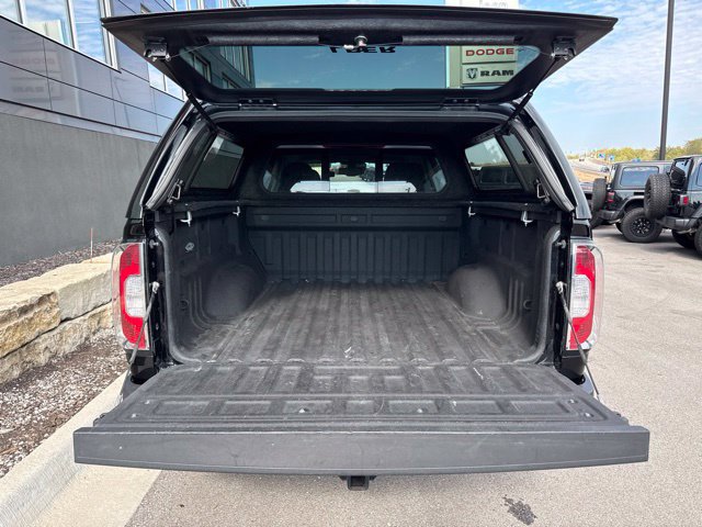 Used 2016 GMC Canyon SLT w/ Driver Alert Package AWD/4WD image 5