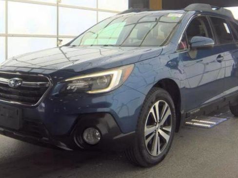 Used 2019 Subaru Outback 2.5i Limited AWD/4WD image 2