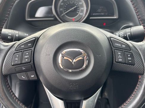 Used 2014 MAZDA MAZDA3 i Touring w/ Technology Package FWD image 15