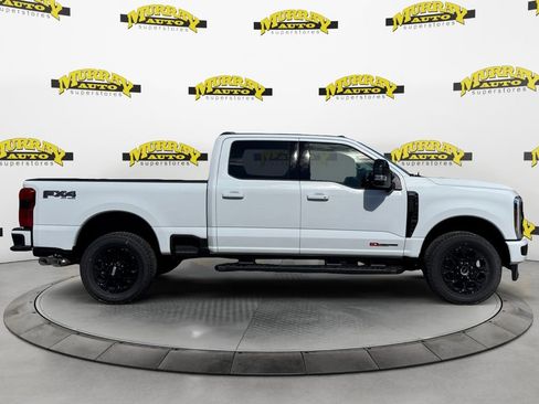 New 2026 Ford F250 Lariat w/ Black Appearance Package image 7