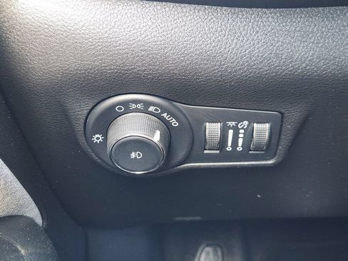 Used 2022 Jeep Compass Latitude AWD/4WD image 21