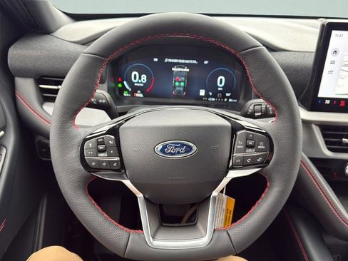 New 2026 Ford Explorer ST-Line w/ ST-Line Street Pack AWD/4WD image 18