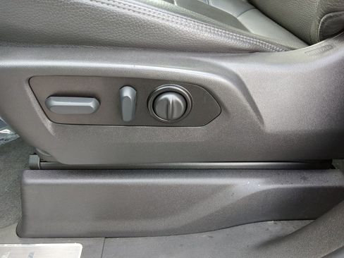 Used 2022 GMC Sierra 2500 Denali image 22