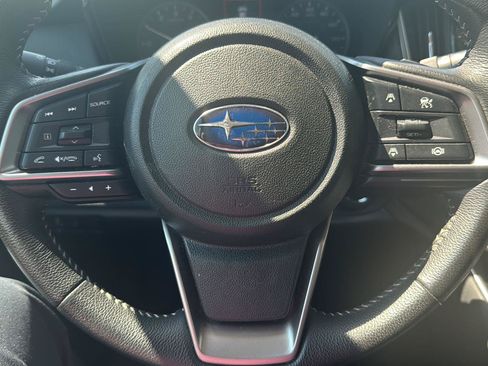 Used 2025 Subaru Outback Premium AWD/4WD image 12