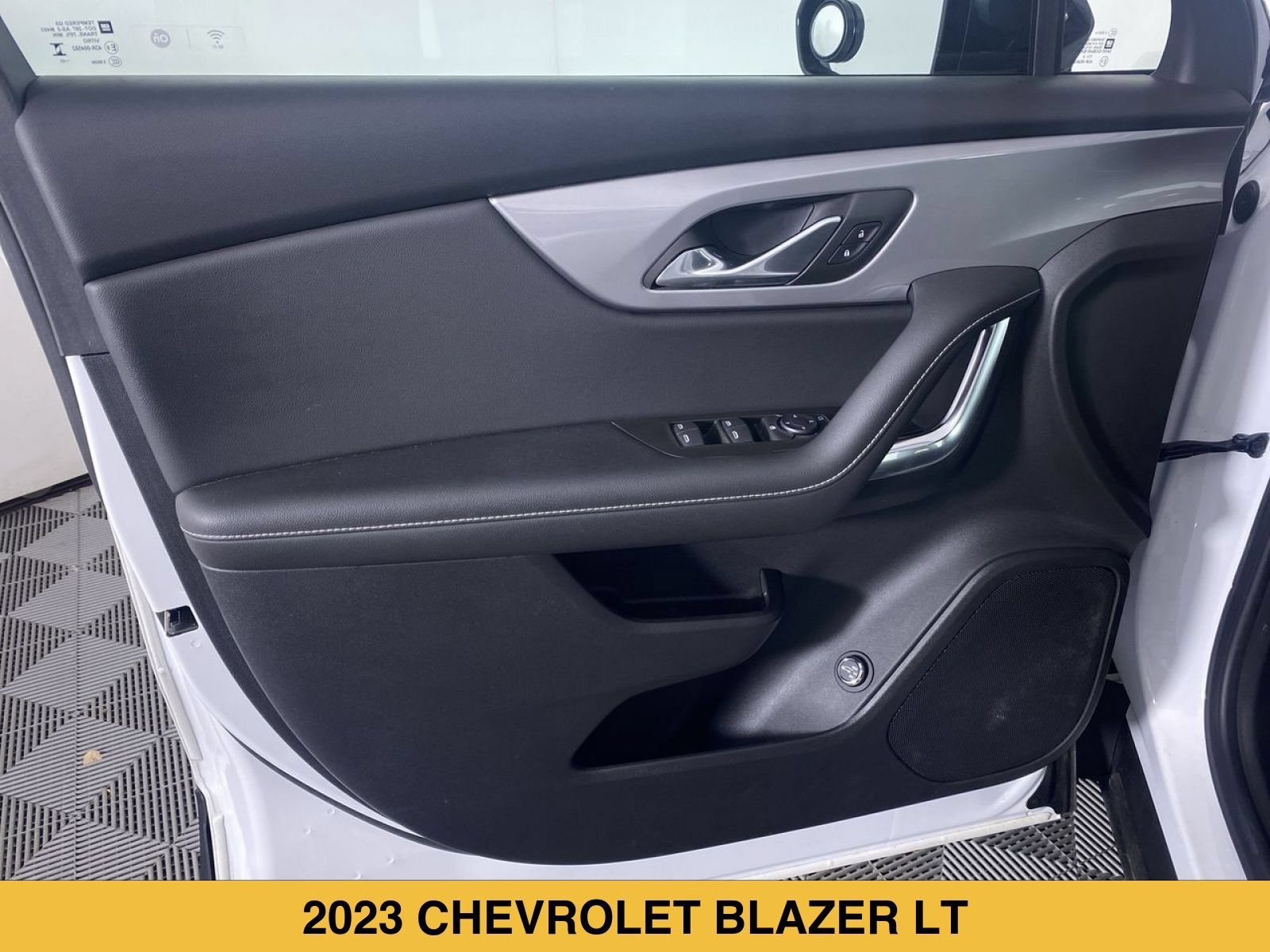 Certified 2023 Chevrolet Blazer LT w/ Convenience Package FWD image 11