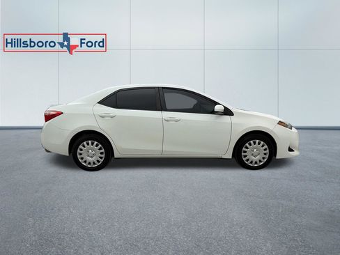 Used 2019 Toyota Corolla LE w/ Carpet Mat Package (TMS) image 5