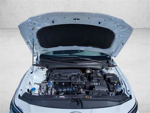 New 2026 Hyundai Elantra SEL Sport Premium image 18