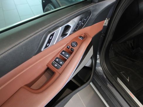 Used 2020 BMW X5 xDrive40i w/ Premium Package AWD/4WD image 29