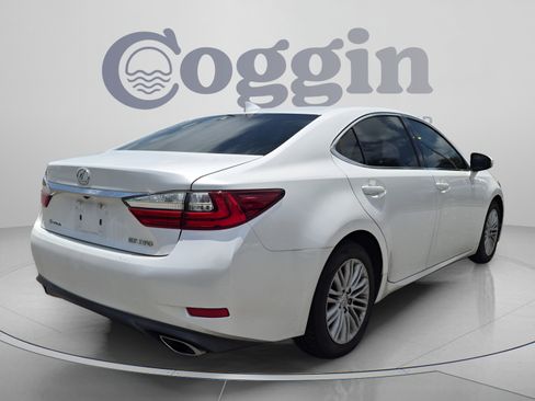 Used 2017 Lexus ES 350 FWD image 5