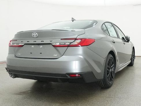 New 2026 Toyota Camry SE FWD image 5