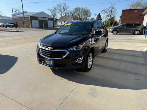 Used 2019 Chevrolet Equinox LT w/ LT True North Edition AWD/4WD image 3