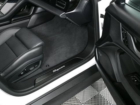 Certified 2025 Porsche Taycan image 25