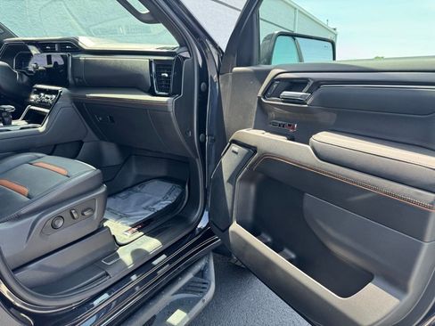 Used 2024 GMC Sierra 1500 AT4 AWD/4WD image 33