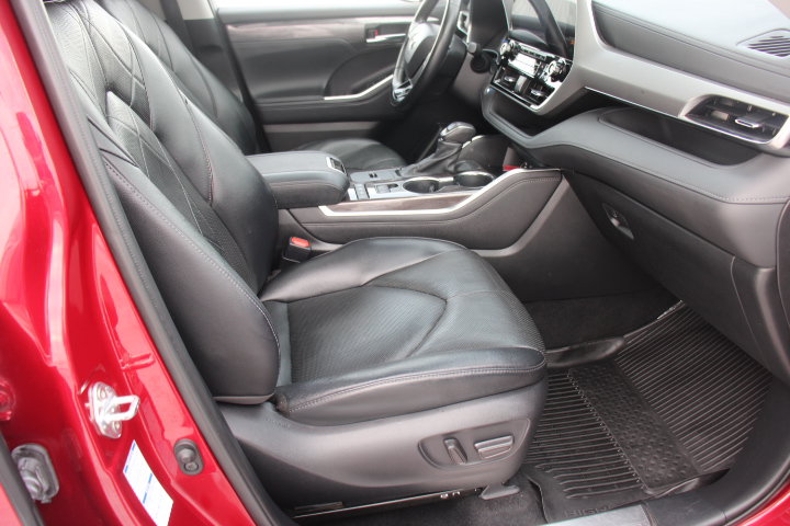 Used 2022 Toyota Highlander Platinum AWD/4WD image 21
