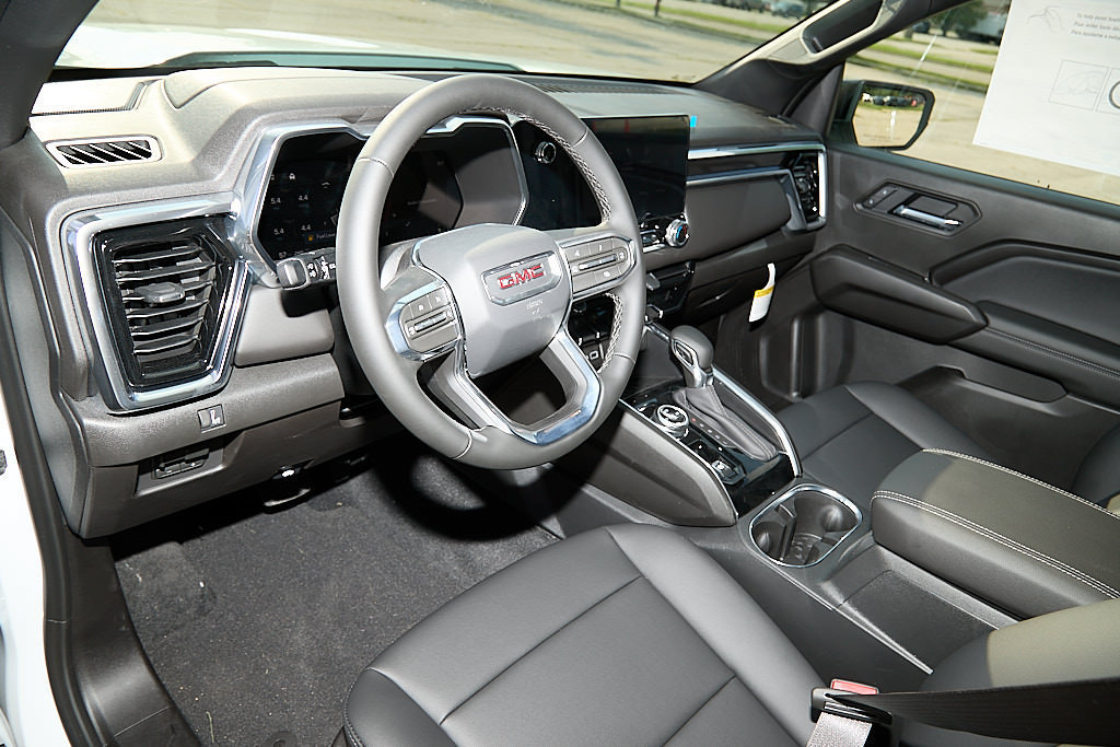 New 2026 GMC Canyon Elevation w/ Convenience Package AWD/4WD image 25