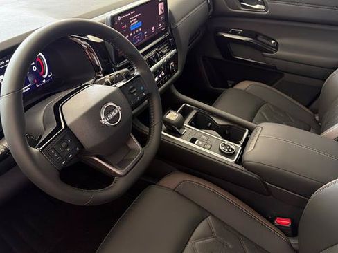 New 2026 Nissan Pathfinder Platinum w/ Cargo Package AWD/4WD image 10