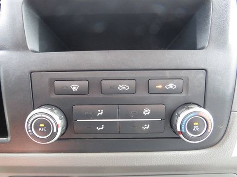 Used 2021 Nissan NV 2500 SV w/ Navigation Package RWD image 17