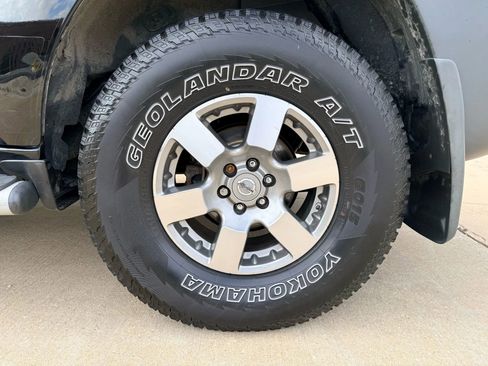 Used 2012 Nissan Xterra PRO-4X w/ Pro-4x Leather Pkg image 25