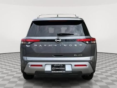 Used 2025 Nissan Pathfinder SL AWD/4WD image 4