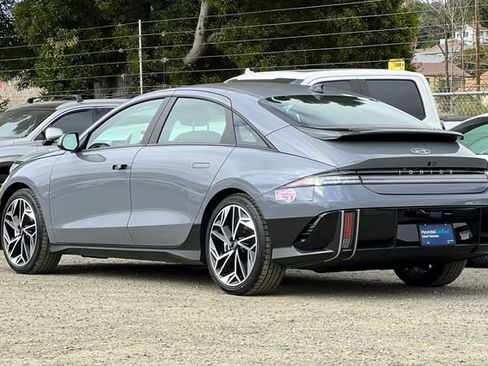 Certified 2024 Hyundai Ioniq 6 SEL RWD image 8