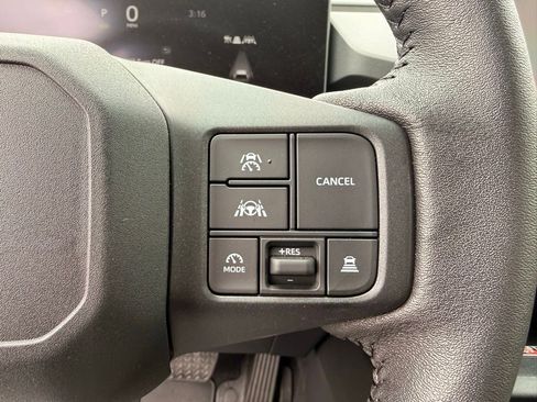 Used 2026 Toyota RAV4 SE w/ Convenience Package AWD/4WD image 19