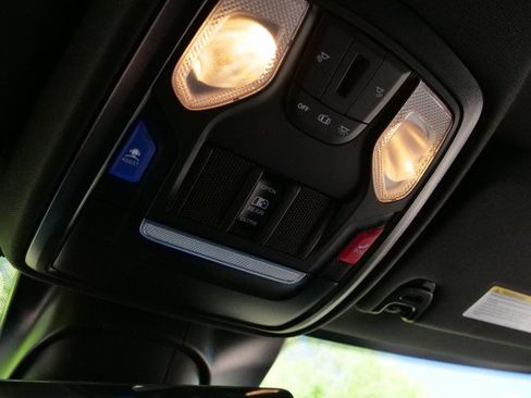 Used 2025 RAM 3500 Big Horn AWD/4WD image 18