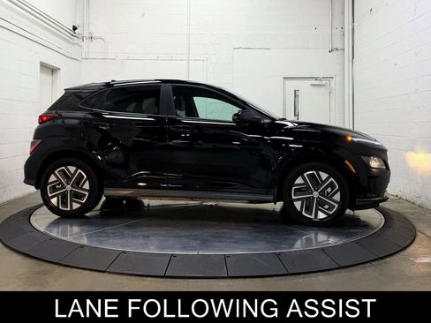 Used 2023 Hyundai Kona SE image 10