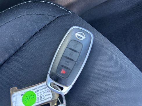 Used 2025 Nissan Sentra SV FWD image 21