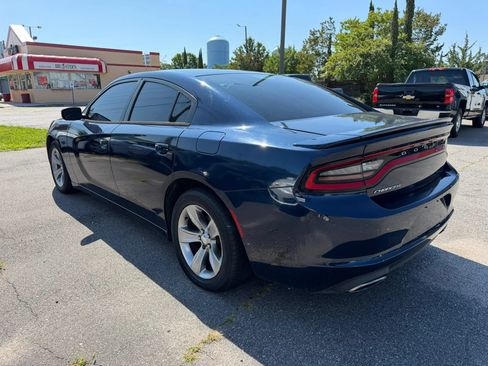 Used 2015 Dodge Charger SE w/ Sport Appearance Group RWD image 4