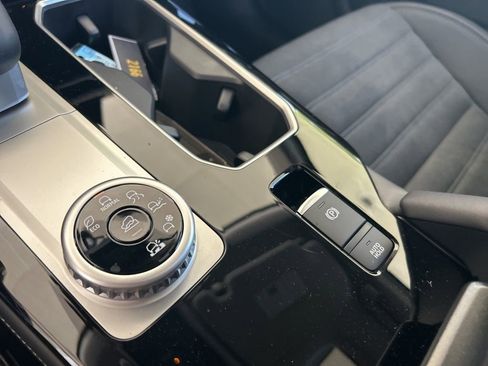 New 2025 Mitsubishi Outlander Trail Edition image 9