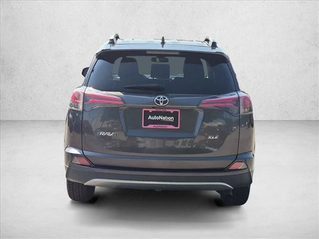 Used 2018 Toyota RAV4 XLE FWD image 7