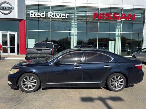 Used 2007 Lexus LS 460 RWD image 1