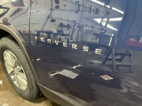 Certified 2023 Chevrolet Traverse LT image 30