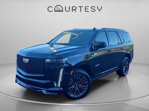 Used 2023 Cadillac Escalade V image 1